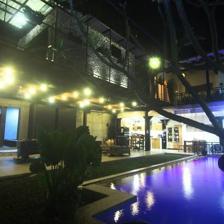 Villa Amalura I Yogyakarta Ngoại thất bức ảnh